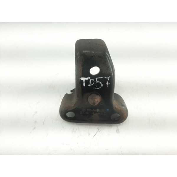 Suporte Eixo Suspensão Traseira Lado Direito Fiesta Zetec 02