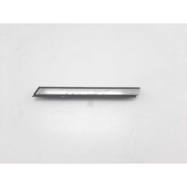 Friso Paralama Lado Direito Fiat Linea