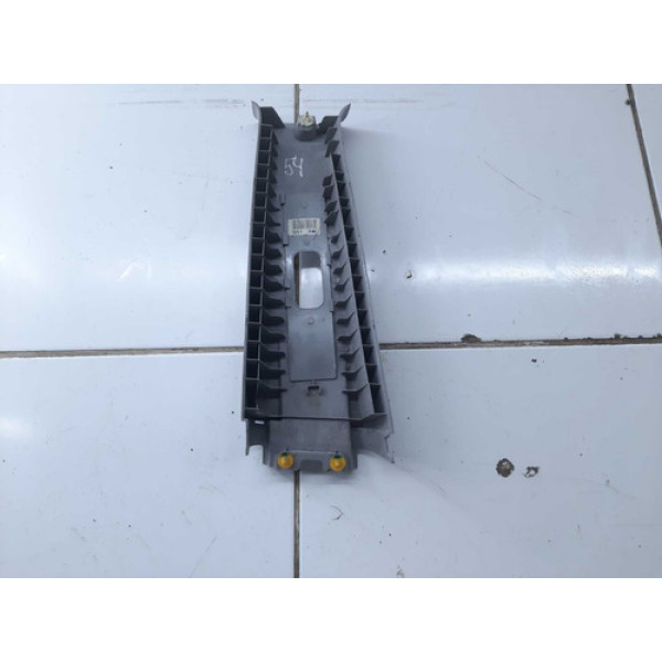 Acabamento Coluna Cinto Direito Tucson 2010