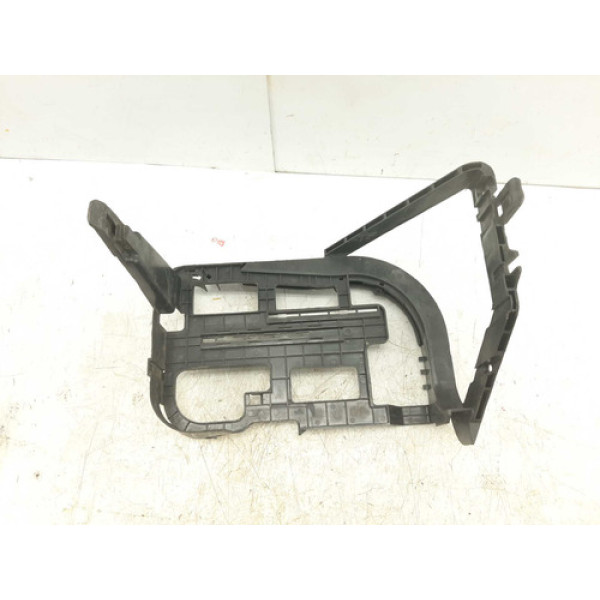 Suporte Caixa Bateria Fox Spacefox (detalhe)